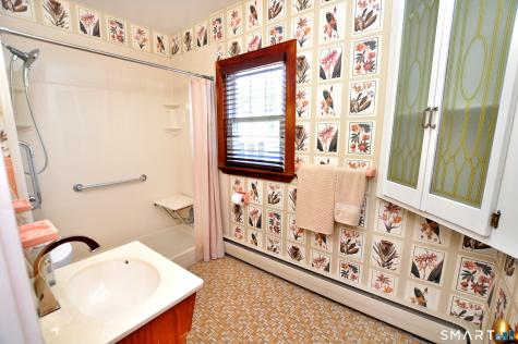 304 Rood Avenue Windsor CT 06095