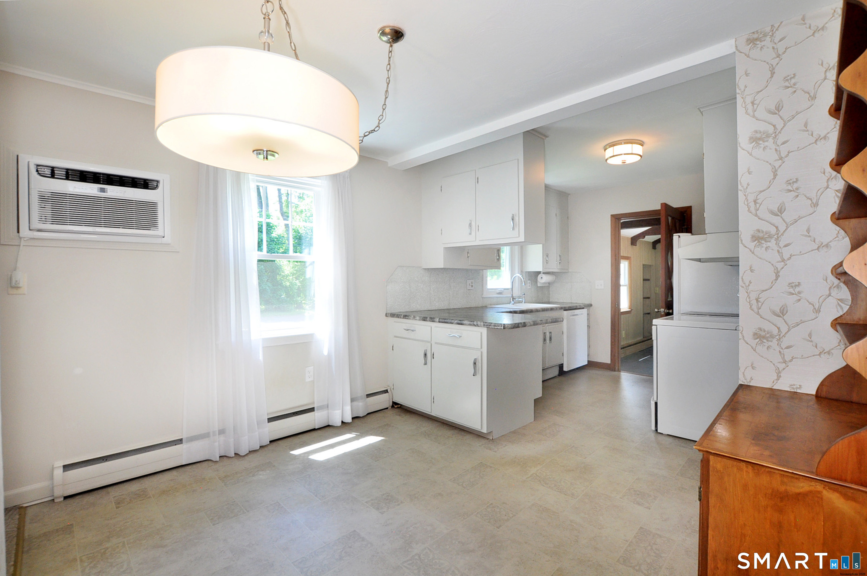 304 Rood Avenue Windsor CT 06095