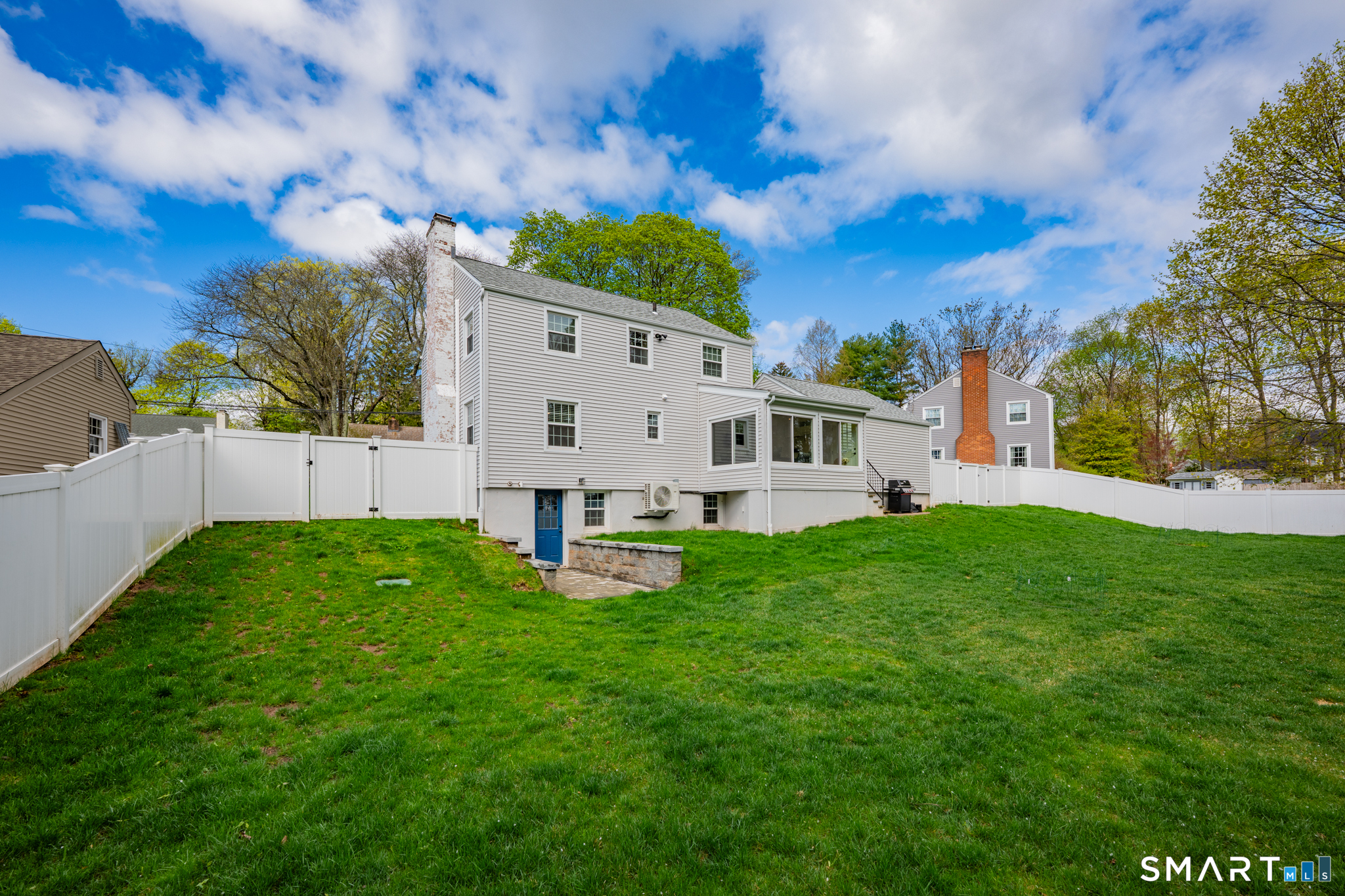 18 Foxridge Road West Hartford CT 06107