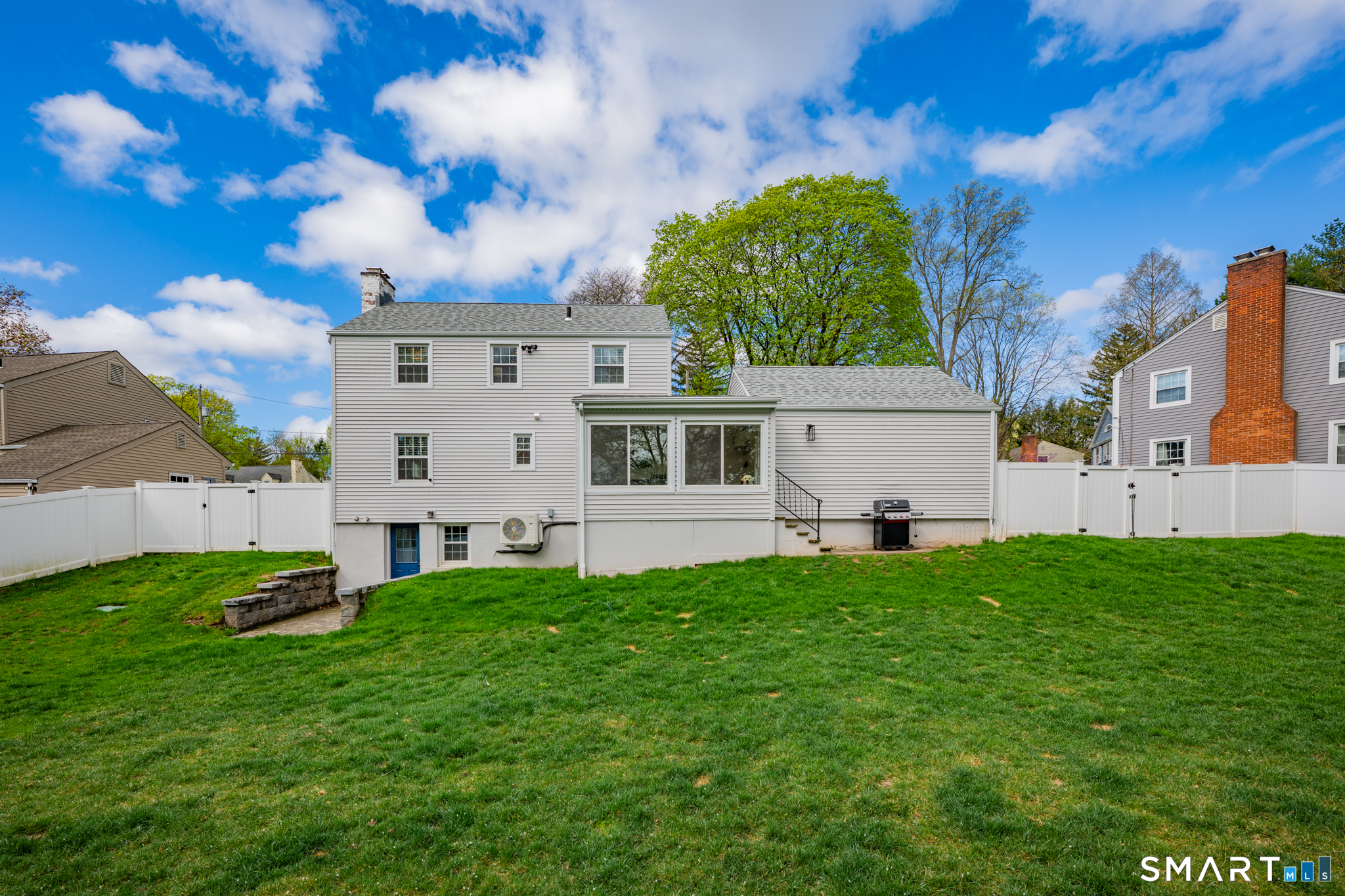 18 Foxridge Road West Hartford CT 06107