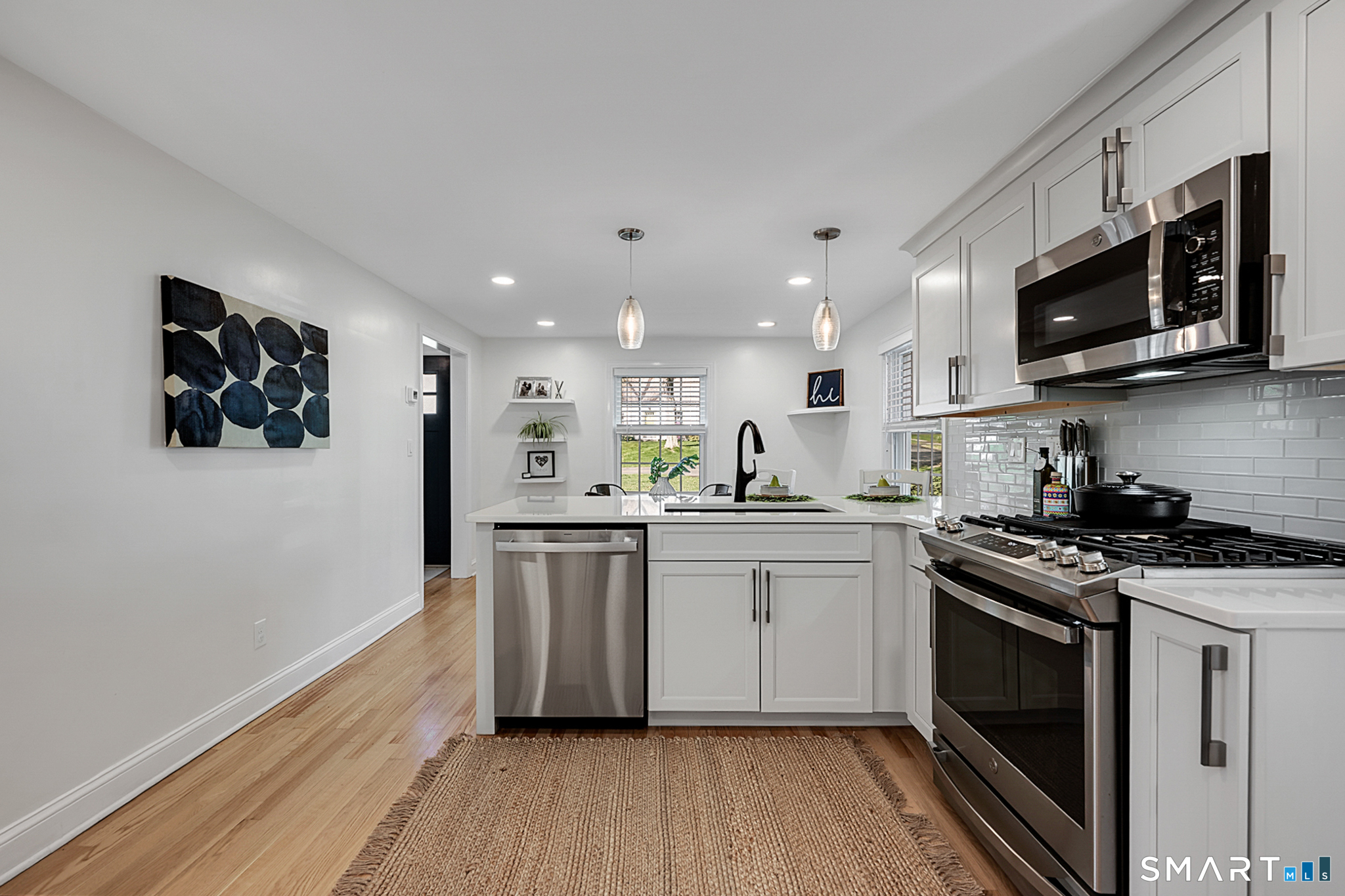 18 Foxridge Road West Hartford CT 06107