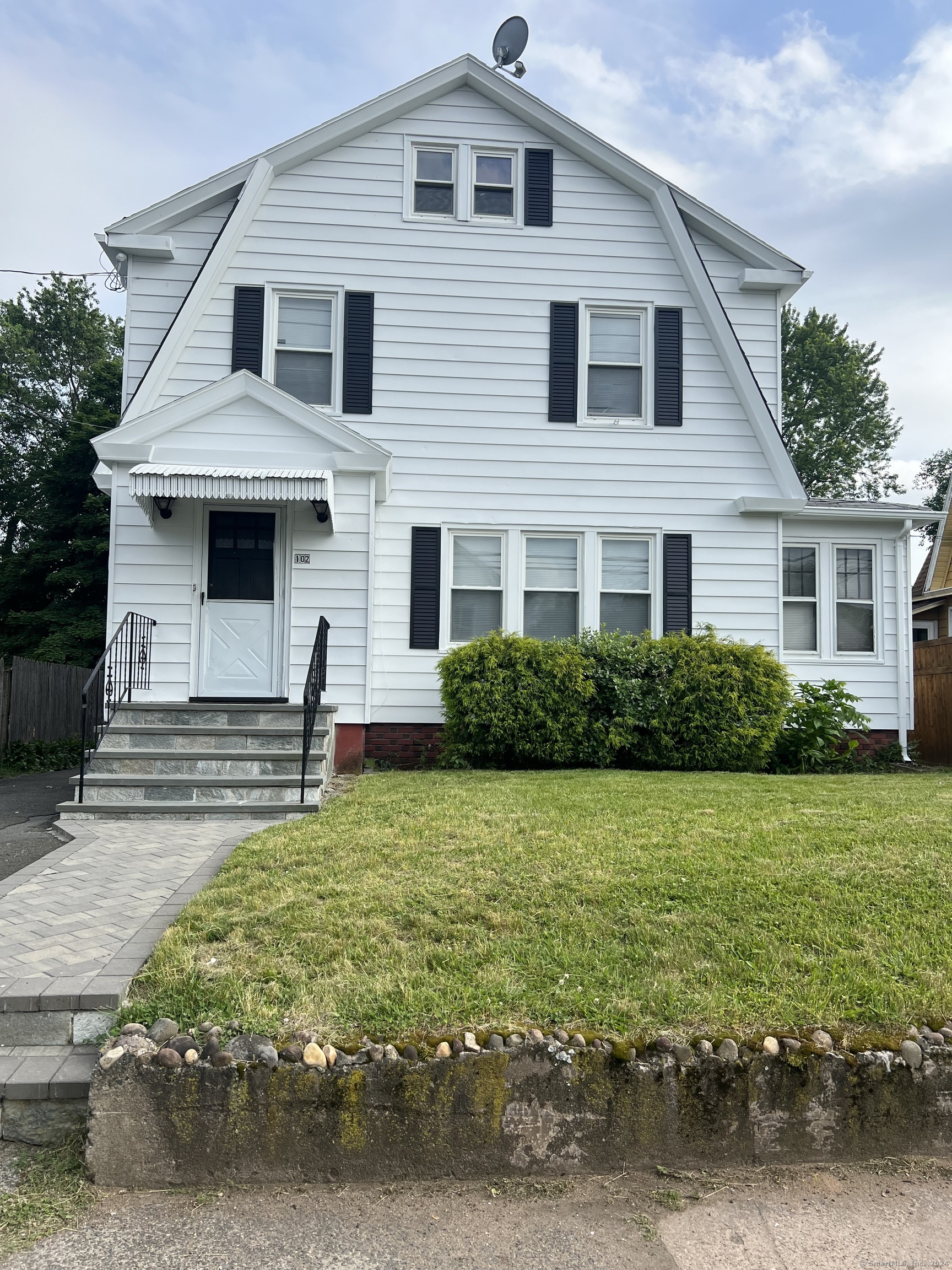102 Woodin Street Hamden CT 06514