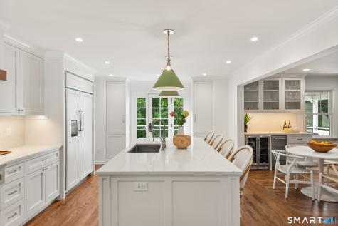 1680 Cross Highway Fairfield CT 06824