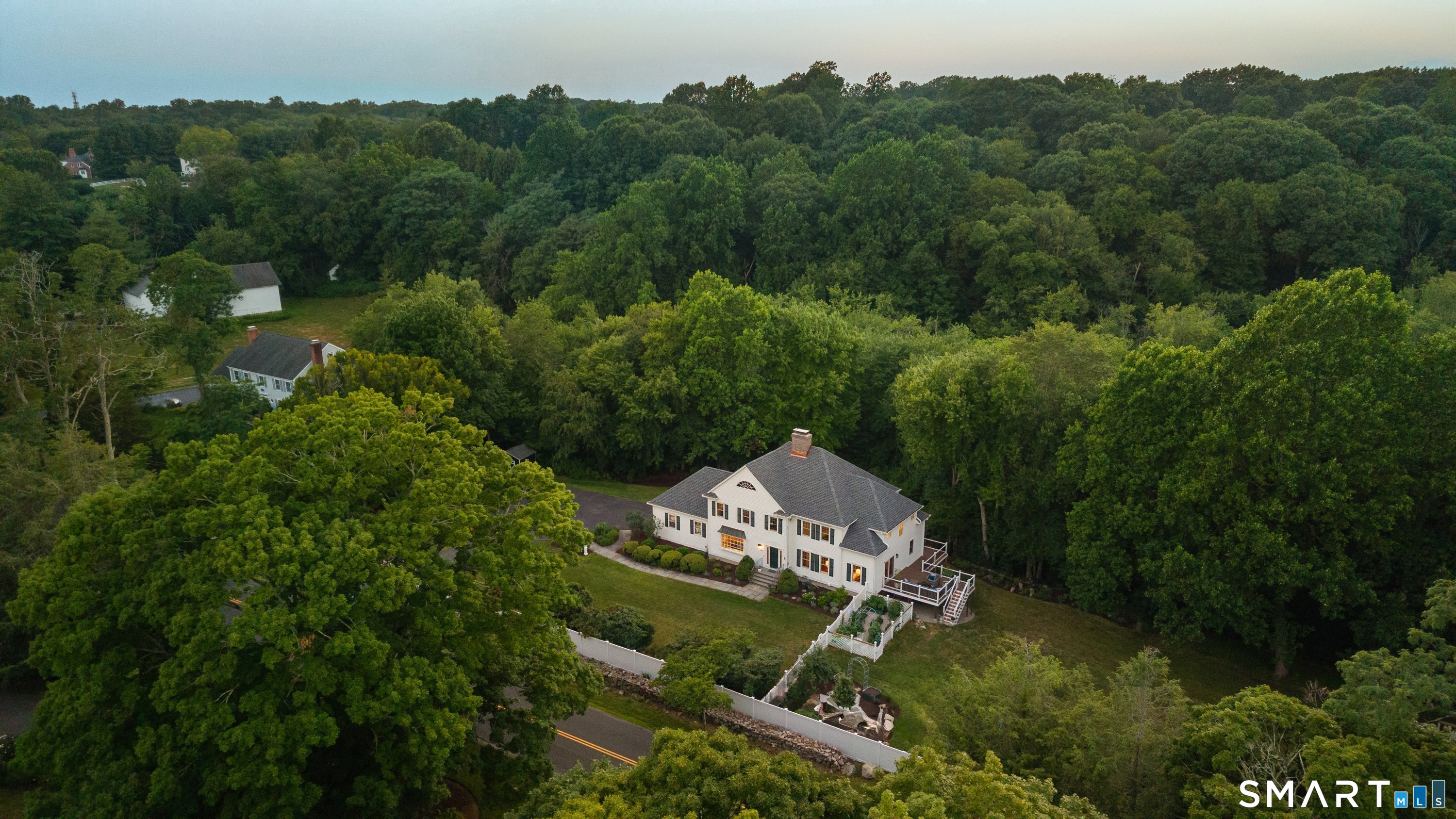 1680 Cross Highway Fairfield CT 06824