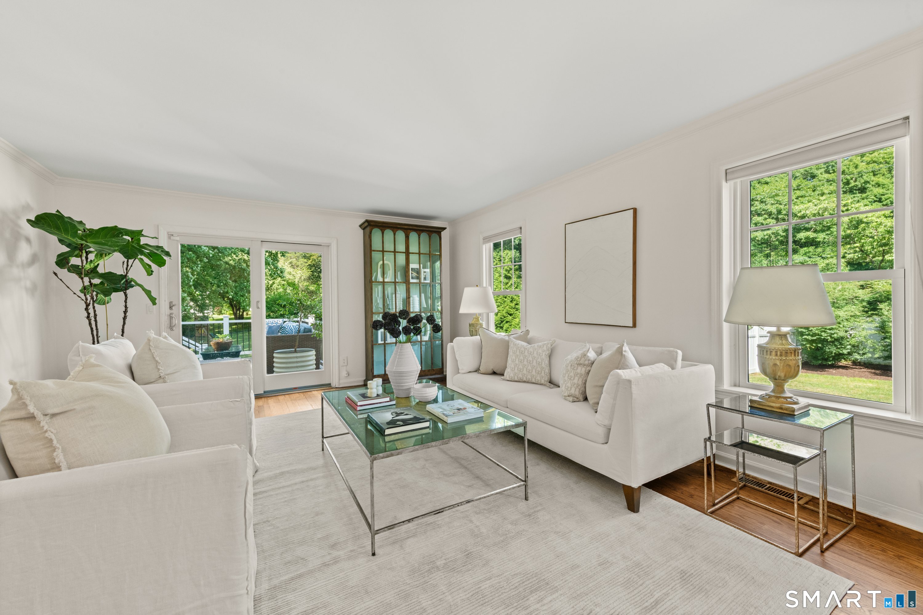 1680 Cross Highway Fairfield CT 06824
