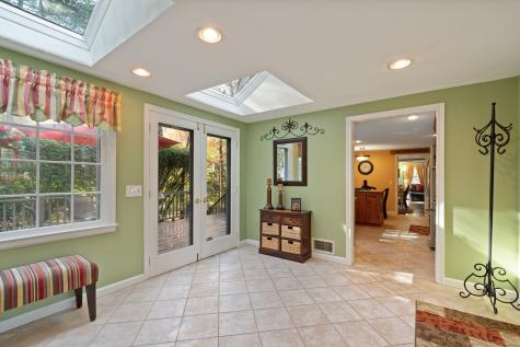 89 Goodrich Road Glastonbury CT 06033