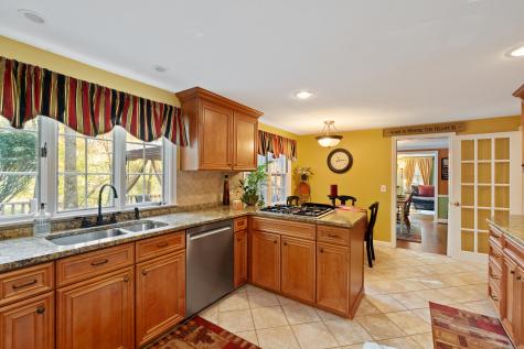 89 Goodrich Road Glastonbury CT 06033