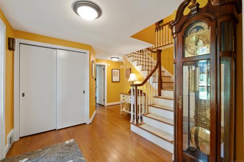 89 Goodrich Road Glastonbury CT 06033