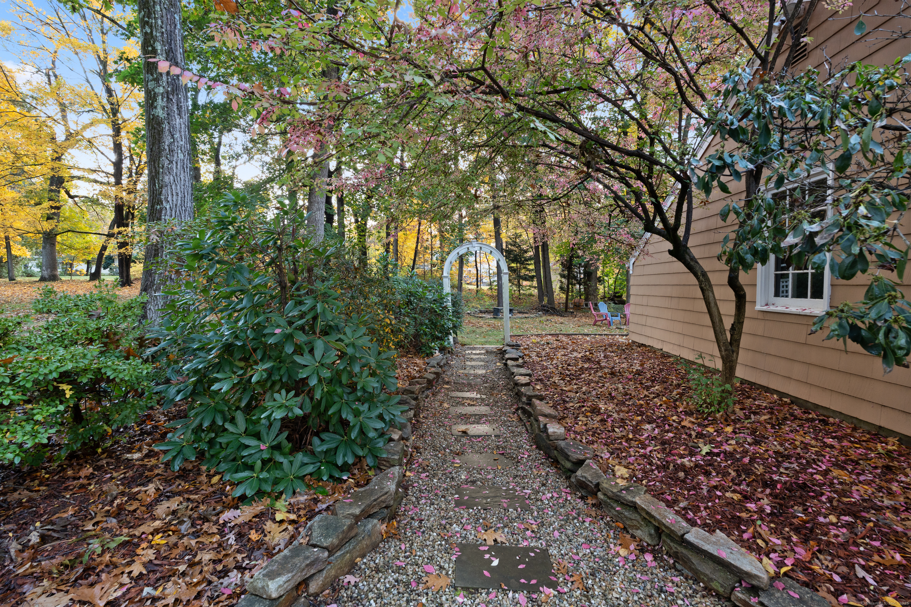 89 Goodrich Road Glastonbury CT 06033