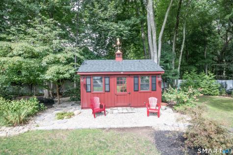 23 Mayo Avenue Montville CT 06370