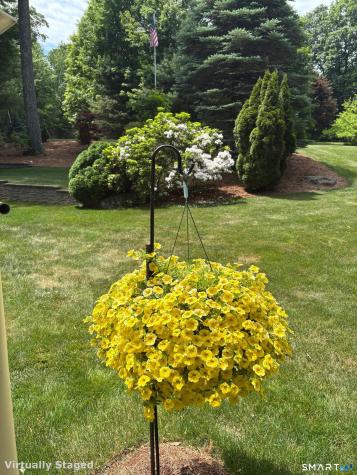 27 Hearthstone Drive Barkhamsted CT 06063
