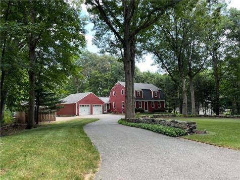 10 Blueberry Lane New Hartford CT 06057