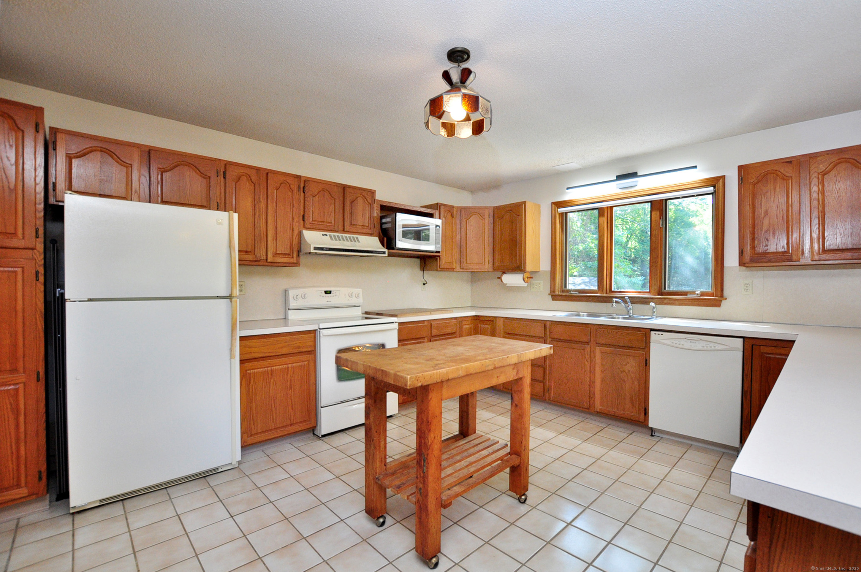 391 Cherry Brook Road Canton CT 06019