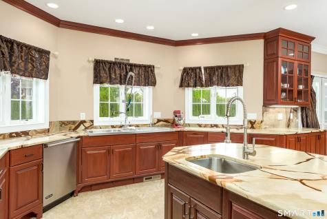 6 Congress Drive Cromwell CT 06416