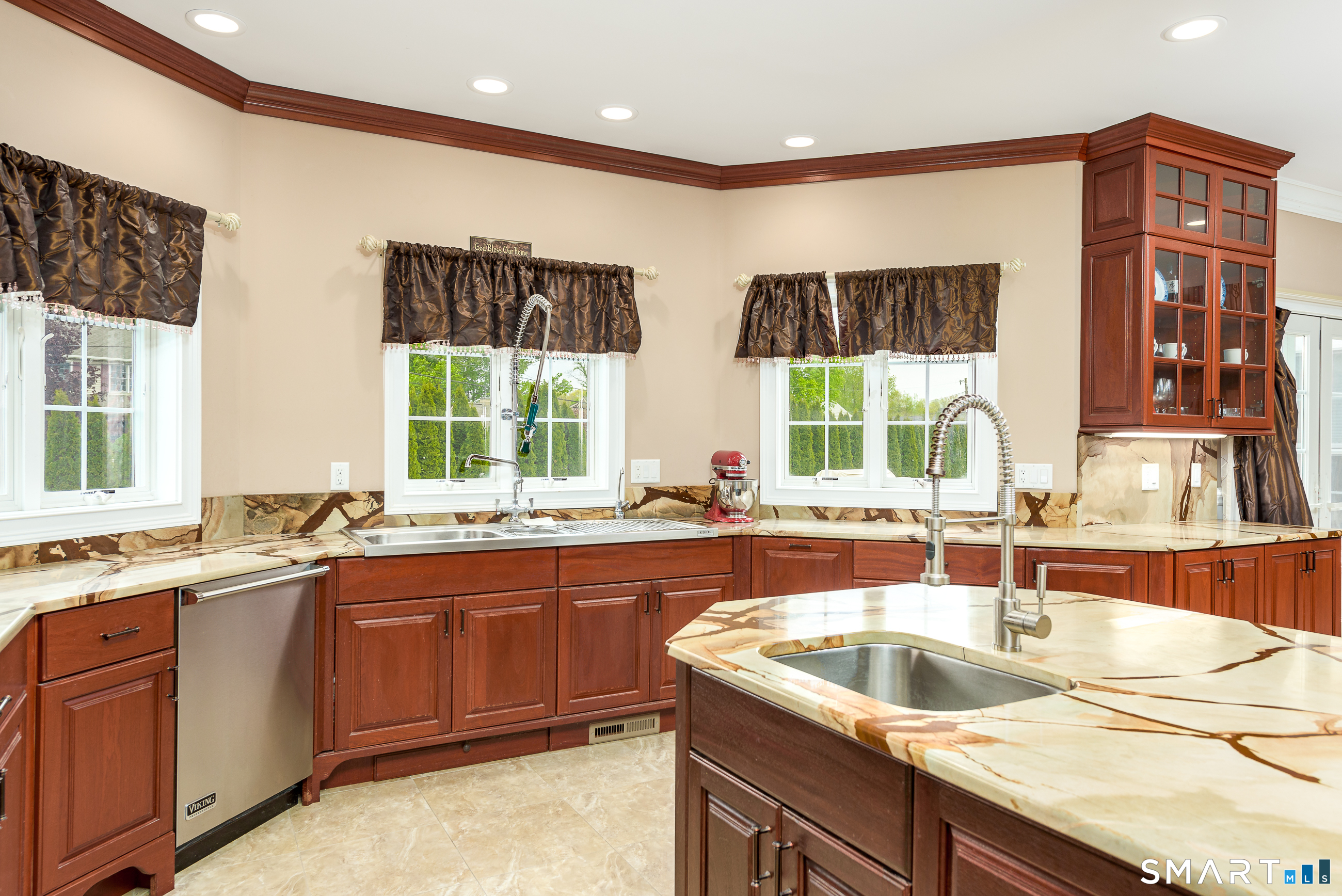 6 Congress Drive Cromwell CT 06416