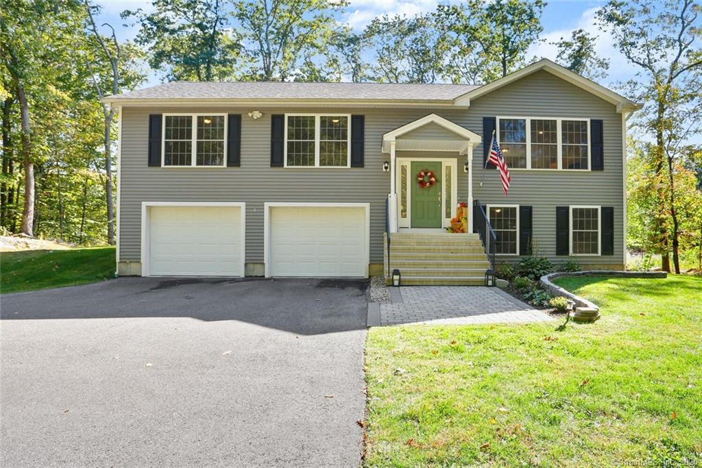 8 Southeast Trail Brookfield CT 06804