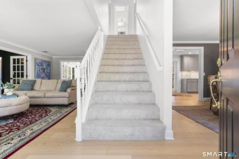 16 Burma Road Woodbridge CT 06525