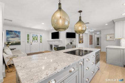 16 Burma Road Woodbridge CT 06525