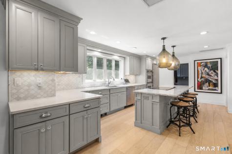 16 Burma Road Woodbridge CT 06525