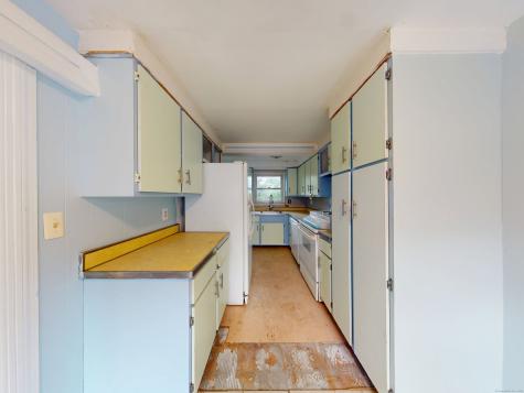 14 North Phillips Street Waterford CT 06385