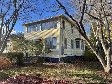 14 North Phillips Street Waterford CT 06385