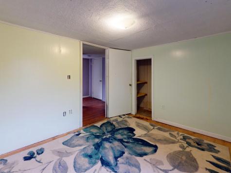 14 North Phillips Street Waterford CT 06385