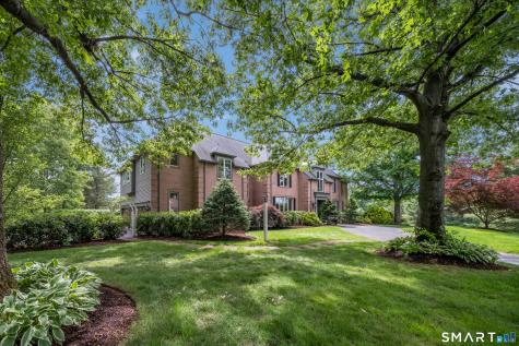 41 Ridgebury Road Avon CT 06001