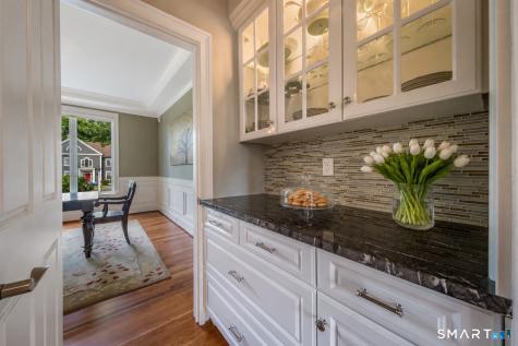 41 Ridgebury Road Avon CT 06001