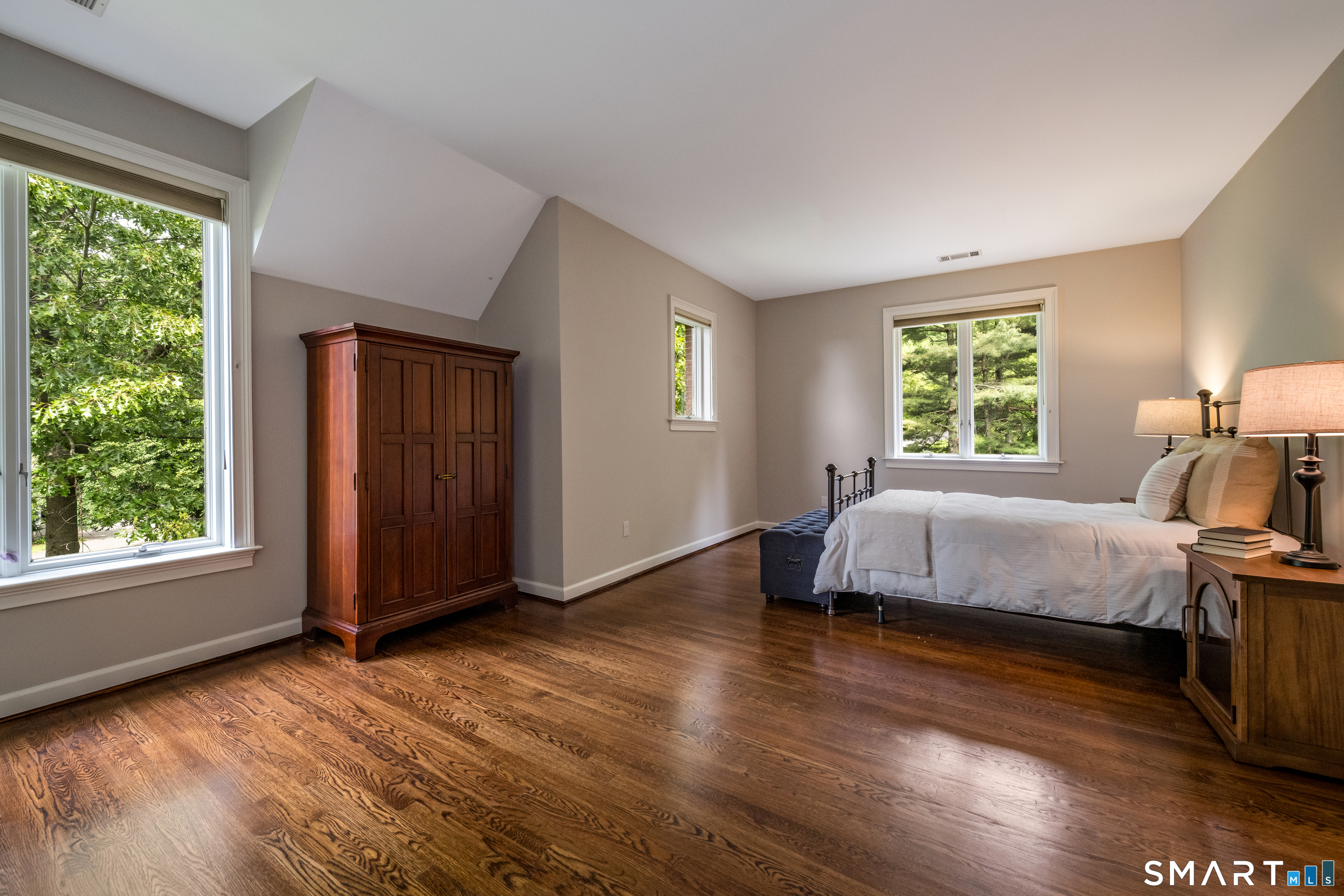41 Ridgebury Road Avon CT 06001