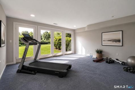 41 Ridgebury Road Avon CT 06001