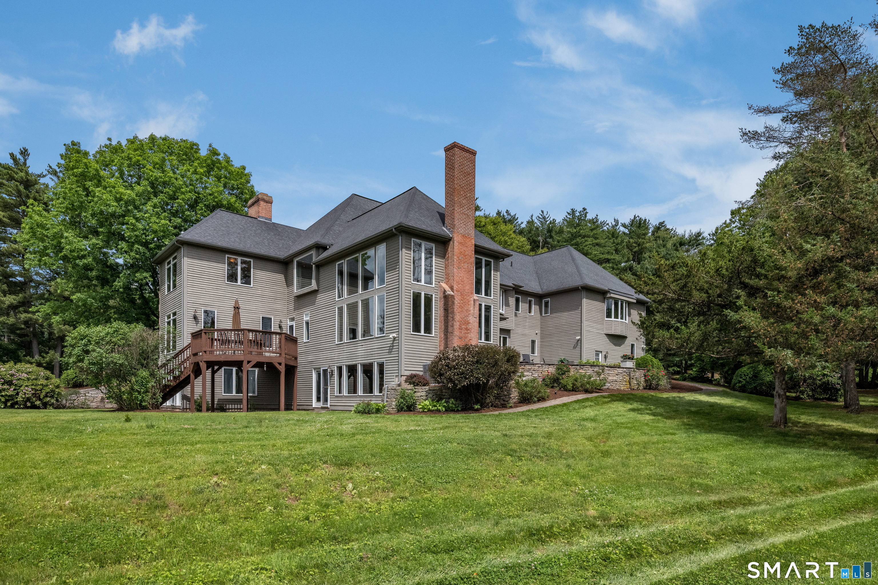 41 Ridgebury Road Avon CT 06001