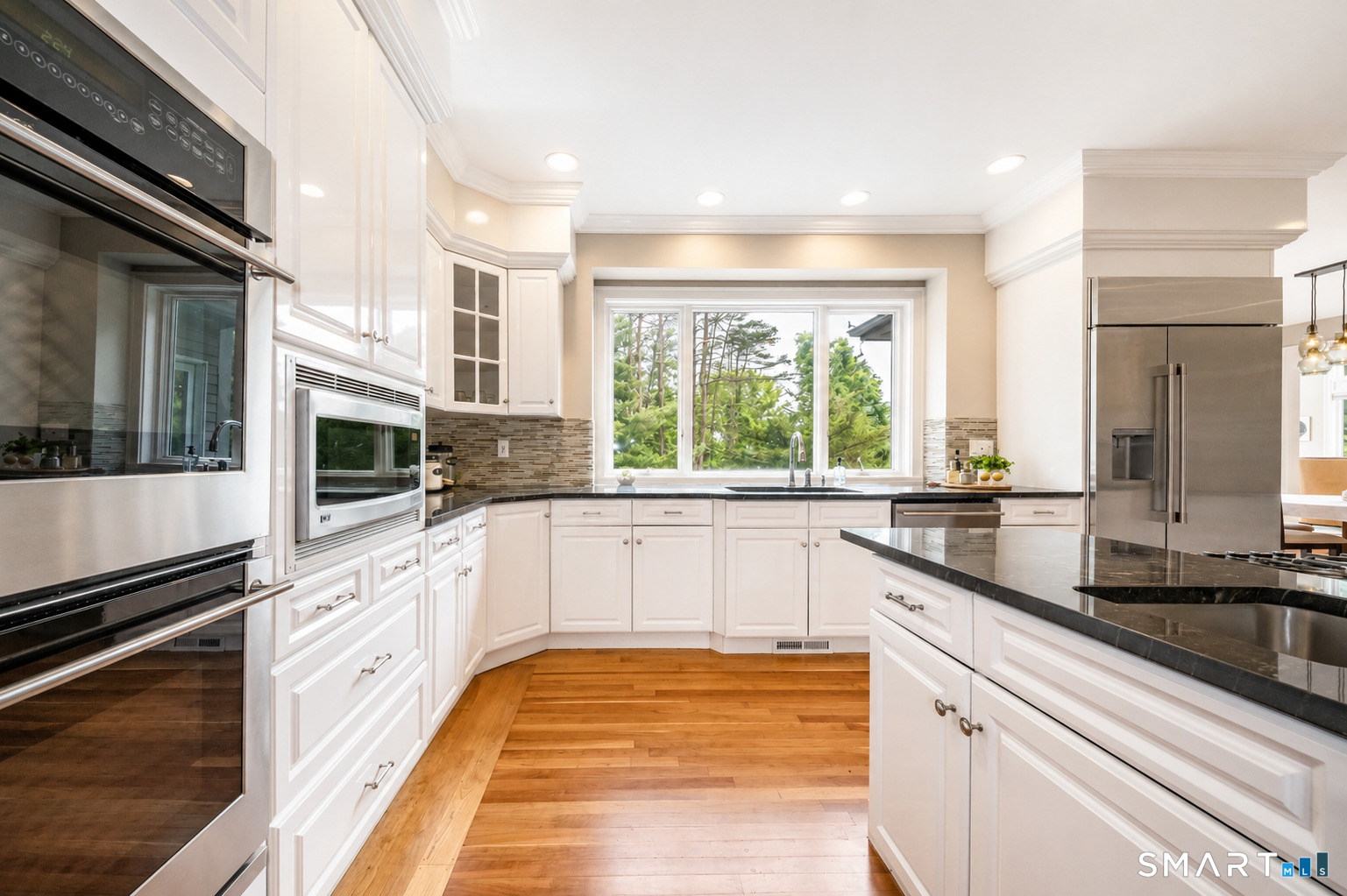 41 Ridgebury Road Avon CT 06001