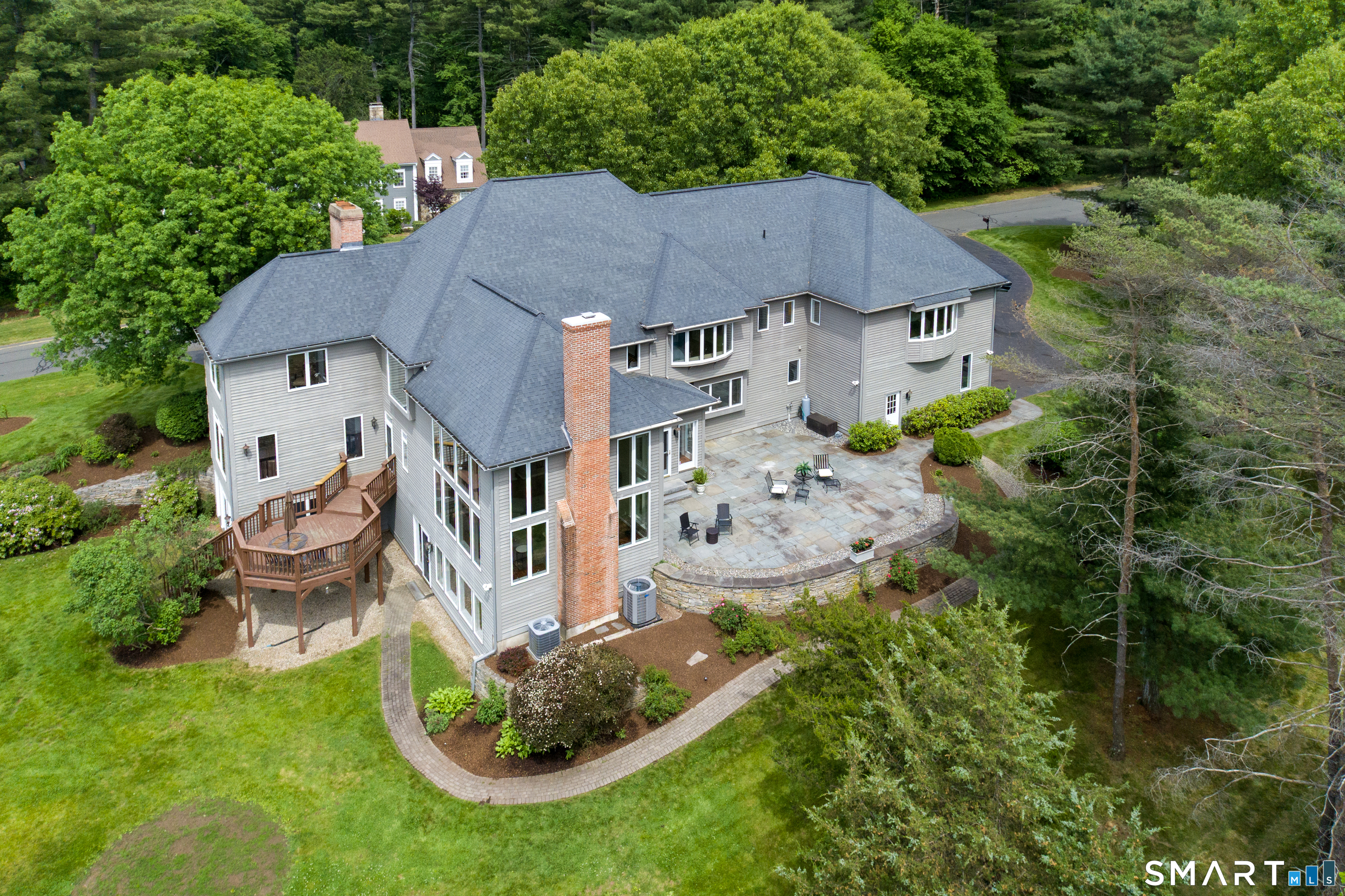 41 Ridgebury Road Avon CT 06001