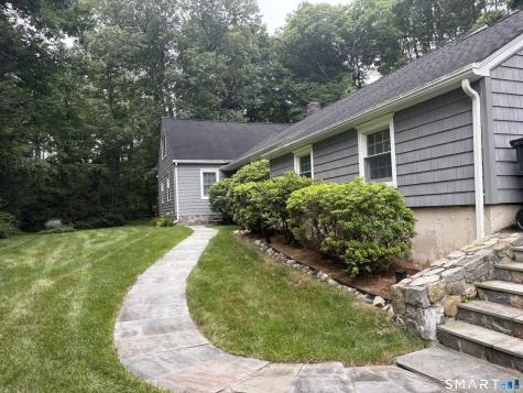 37 North Pleasant Rise Brookfield CT 06804