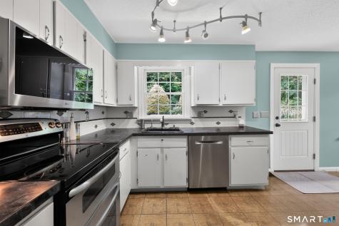 37 North Pleasant Rise Brookfield CT 06804