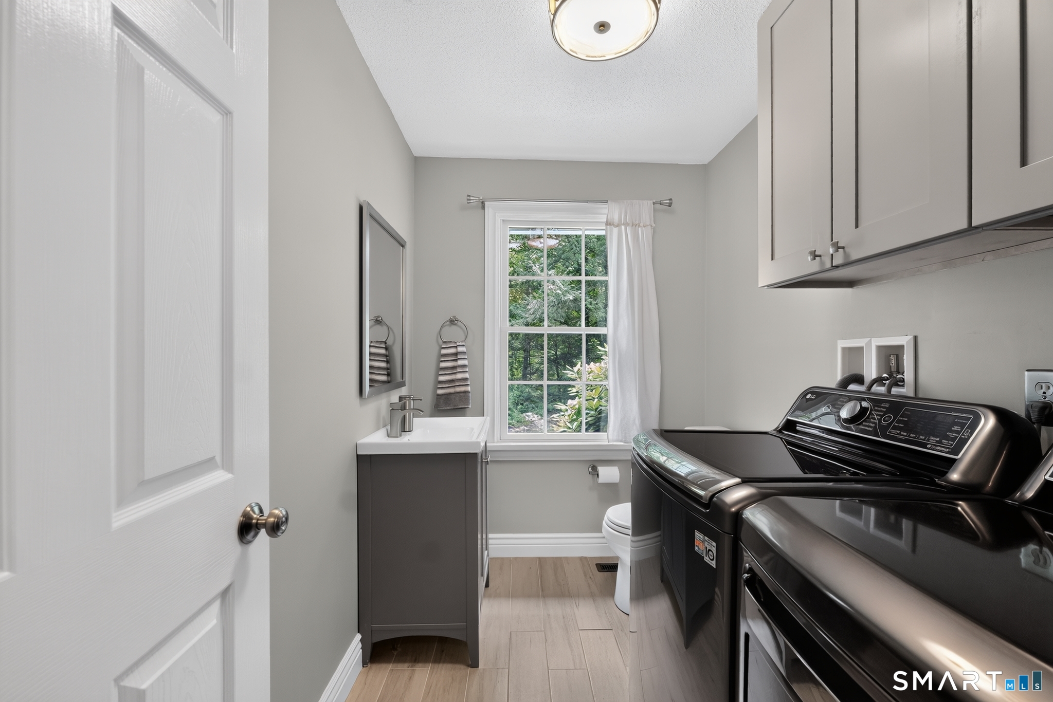 37 North Pleasant Rise Brookfield CT 06804