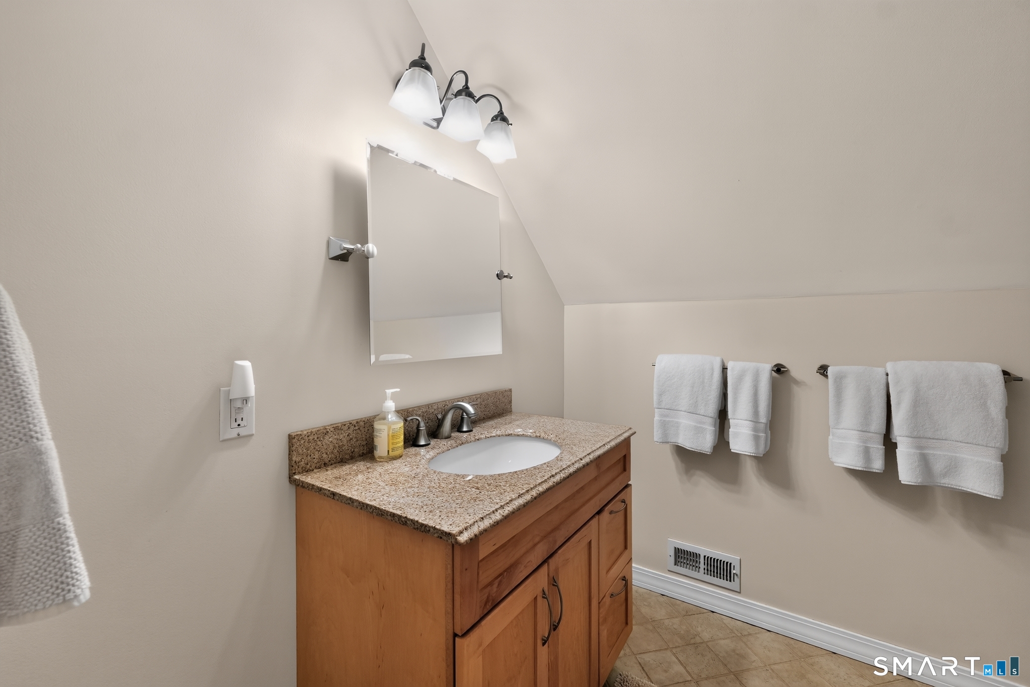 37 North Pleasant Rise Brookfield CT 06804