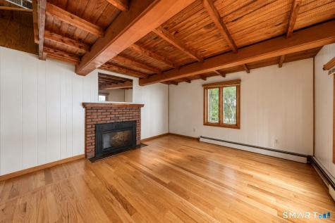 63 Bay Road East Hampton CT 06424