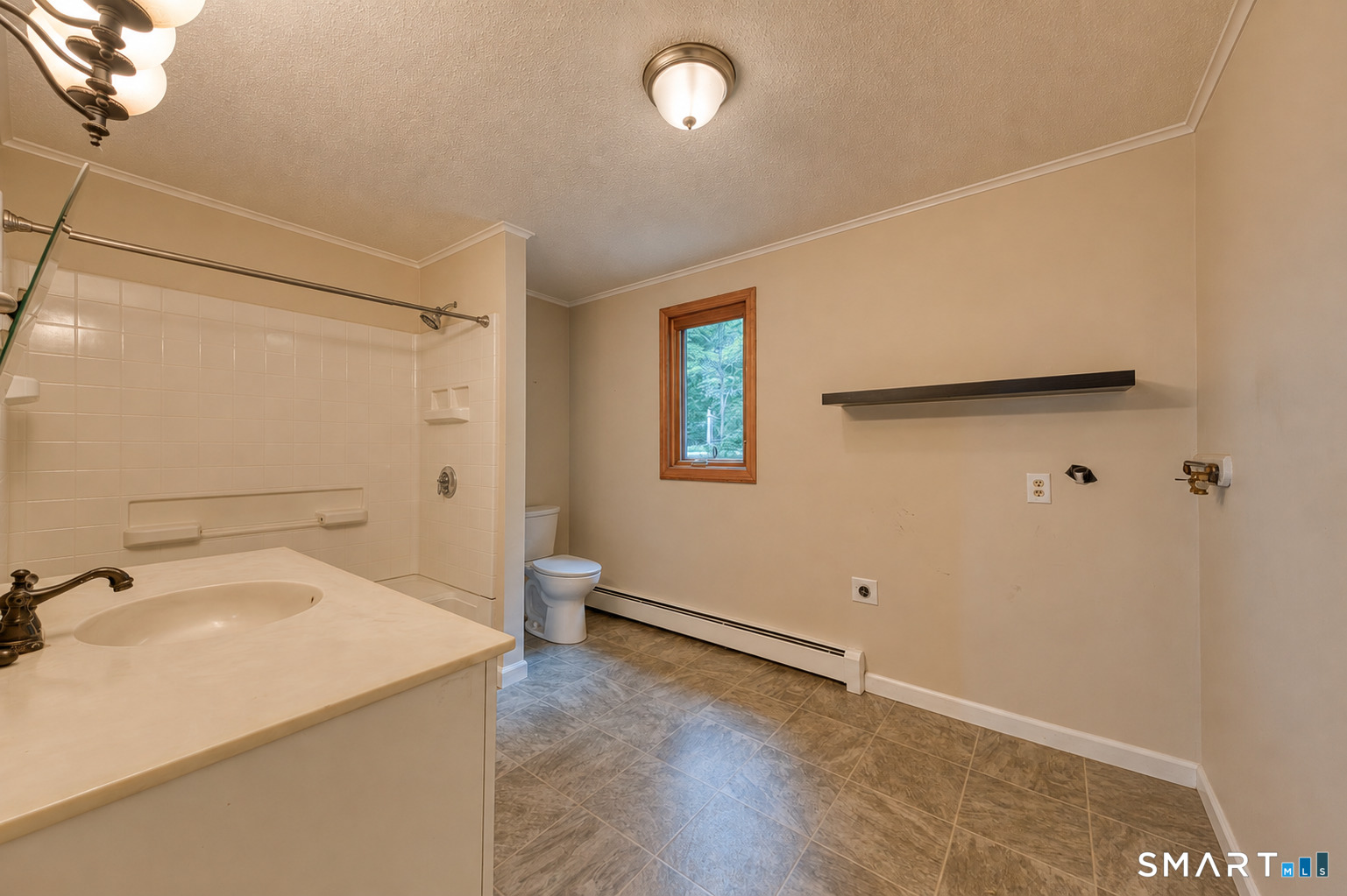63 Bay Road East Hampton CT 06424