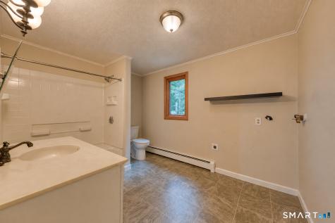 63 Bay Road East Hampton CT 06424