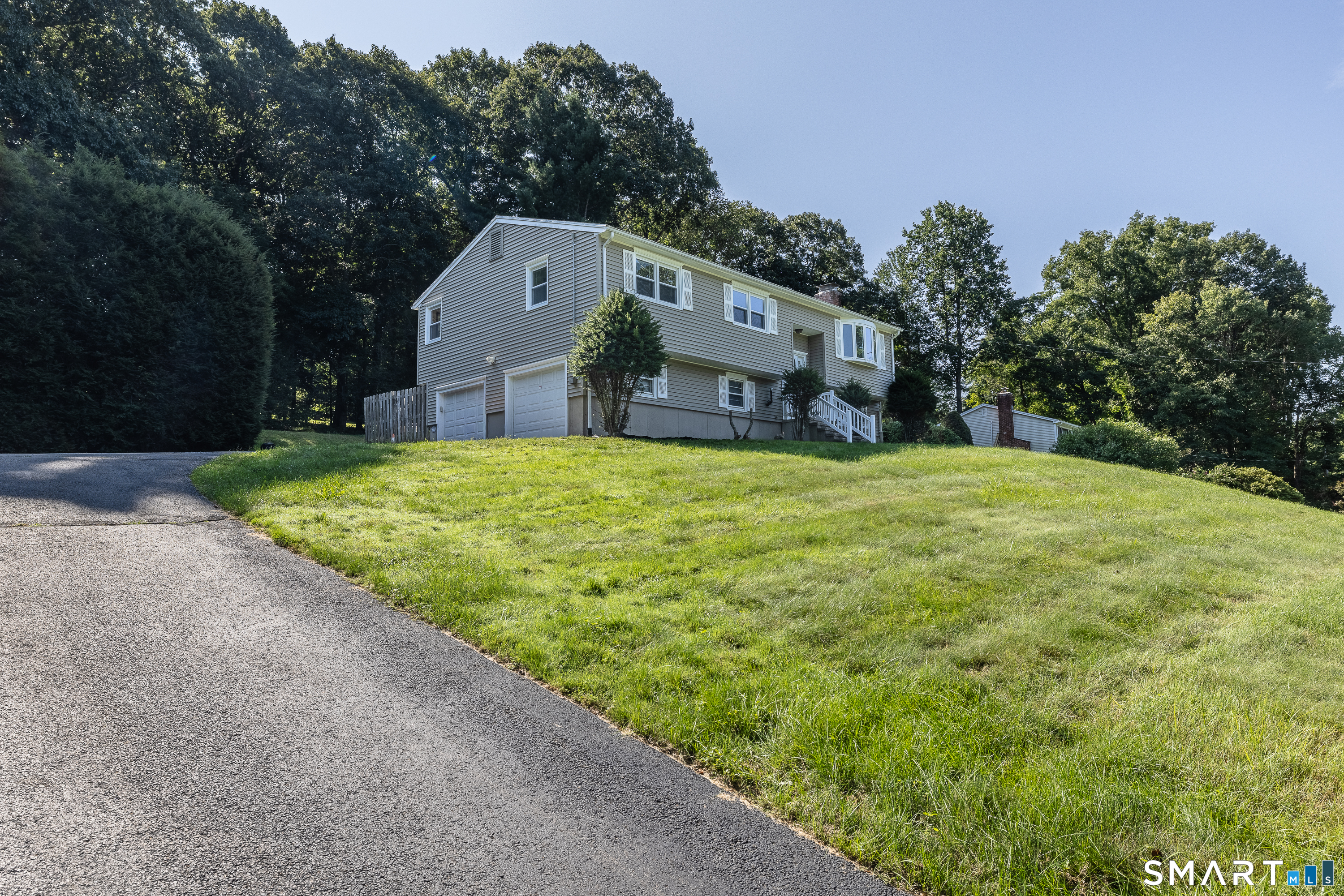 121 Longfellow Road Shelton CT 06484
