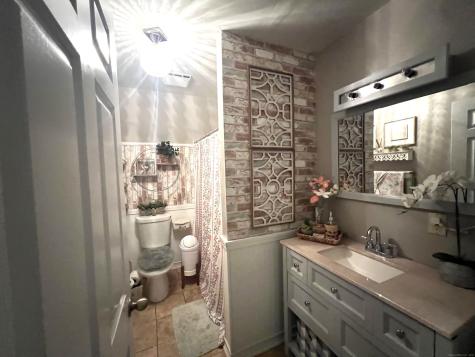 57 Maple Street Norwich CT 06360