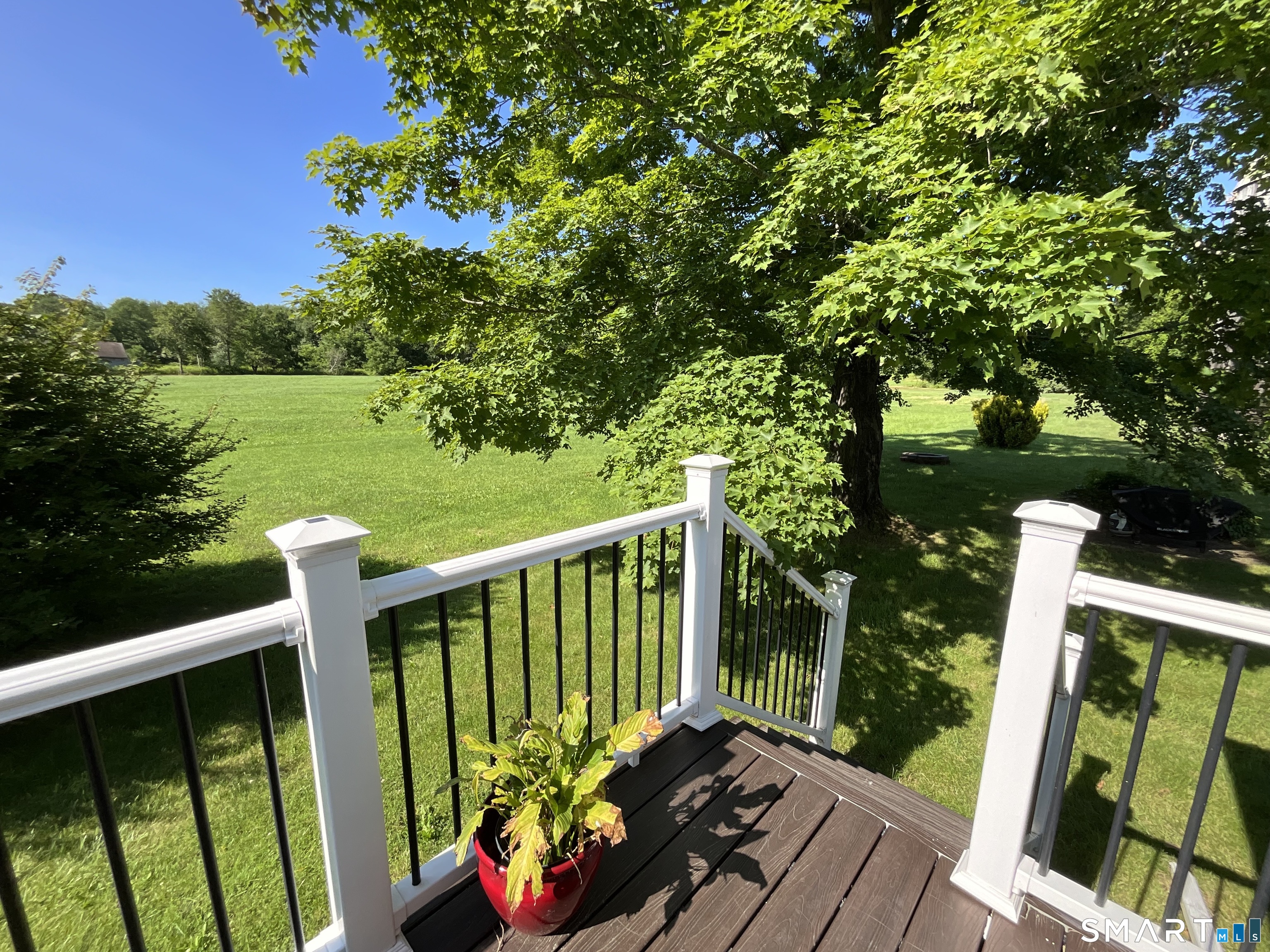 236 Deerfield Road Pomfret CT 06259