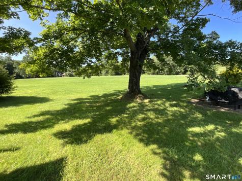 236 Deerfield Road Pomfret CT 06259