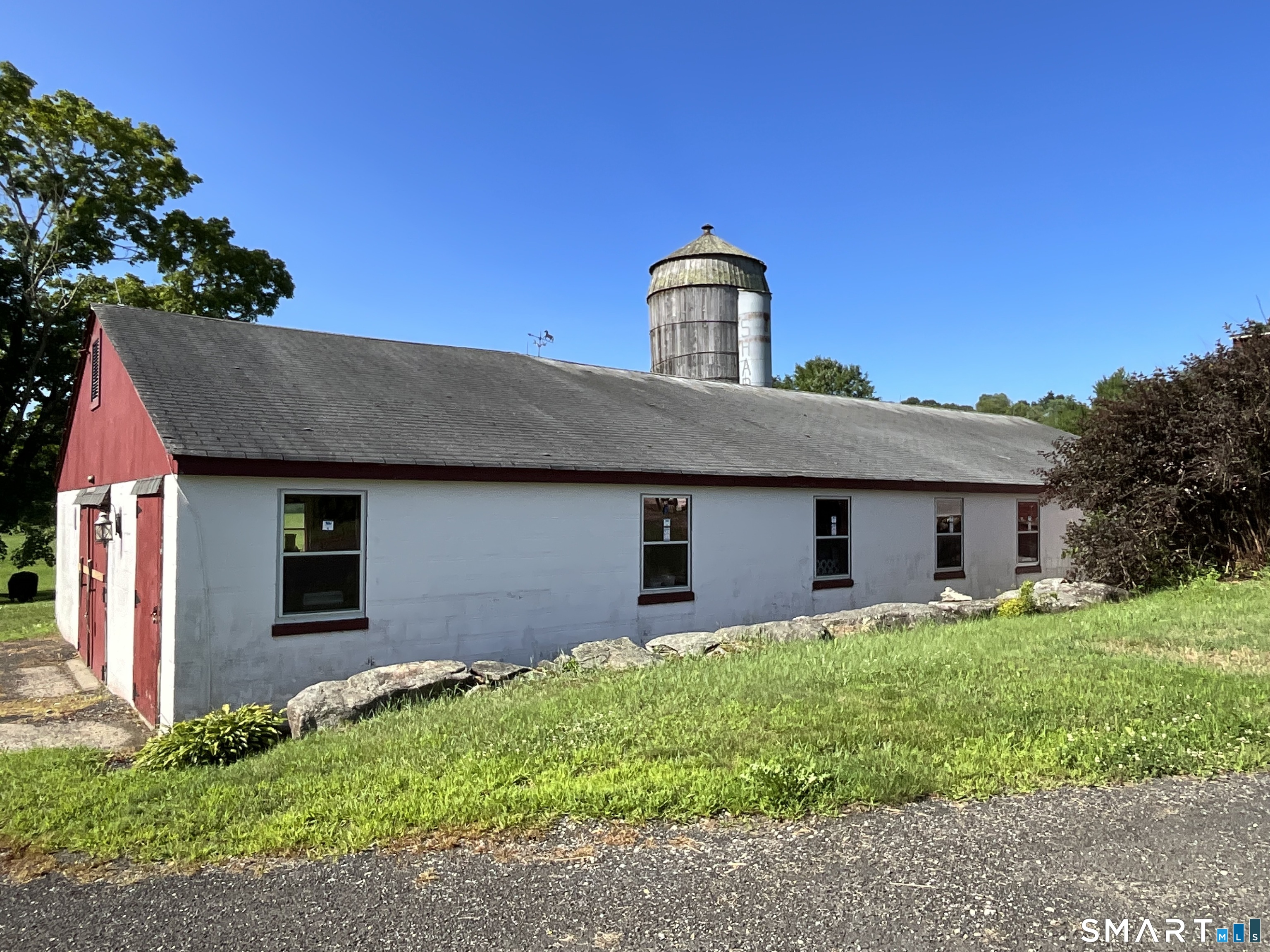 236 Deerfield Road Pomfret CT 06259