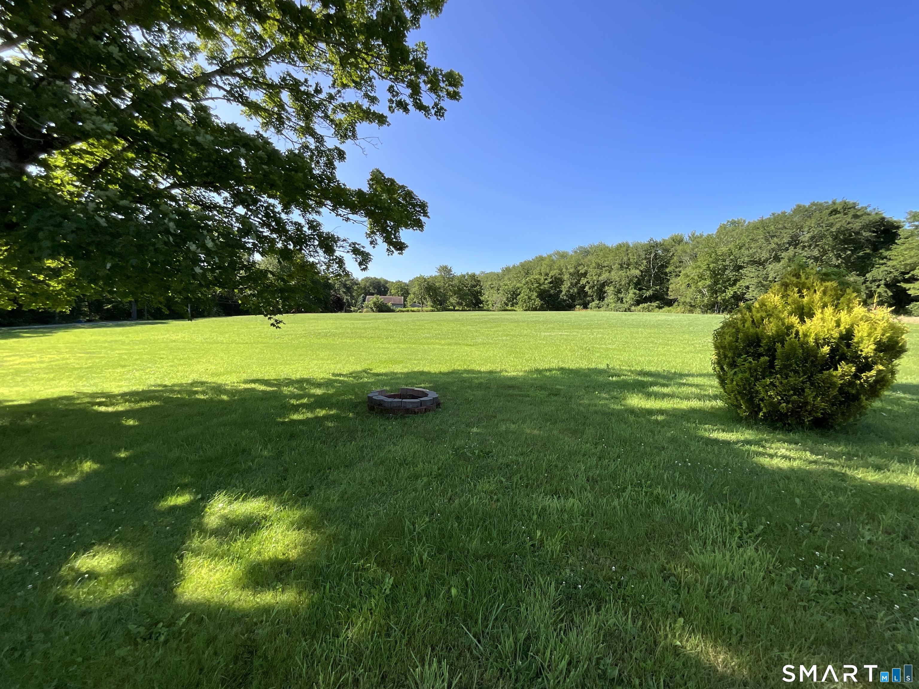 236 Deerfield Road Pomfret CT 06259