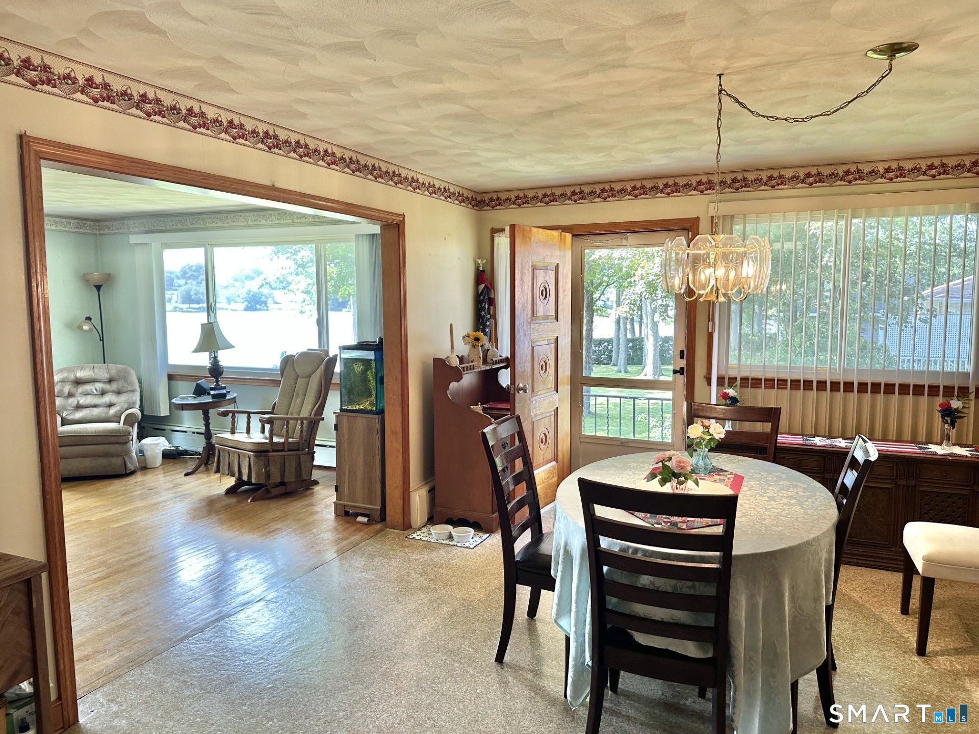 586 Wolcott Road Bristol CT 06010