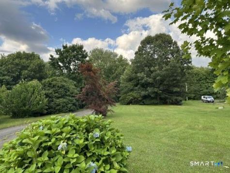 586 Wolcott Road Bristol CT 06010