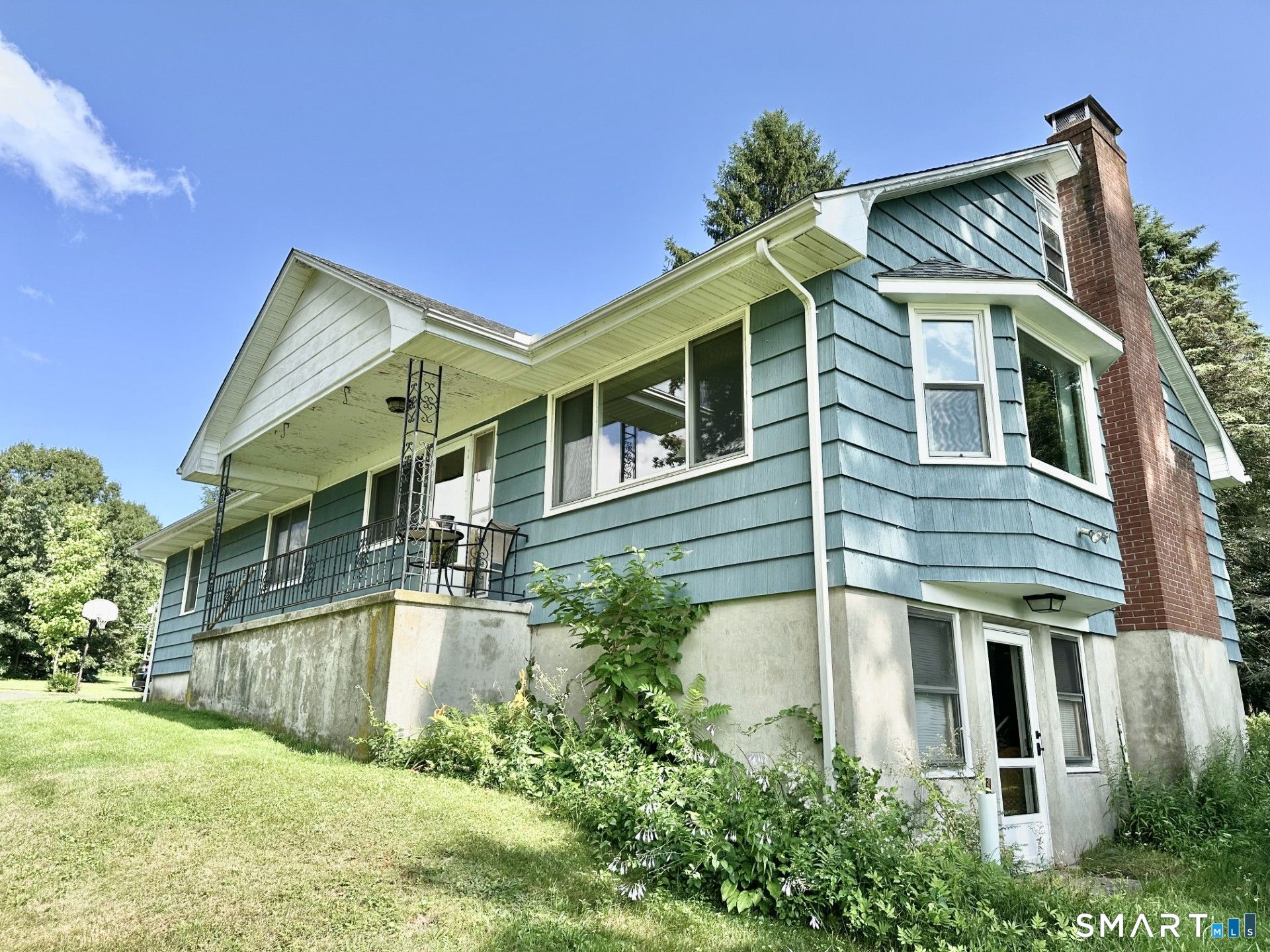 586 Wolcott Road Bristol CT 06010