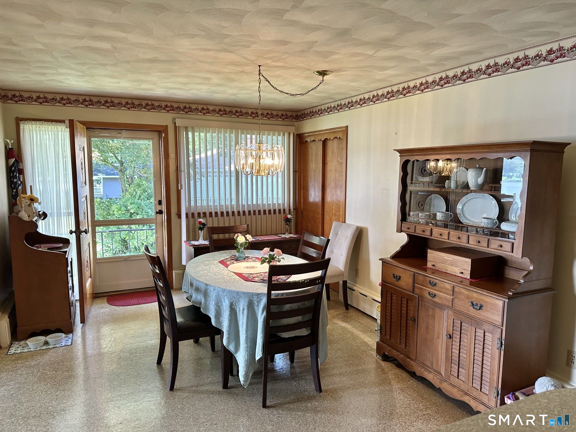 586 Wolcott Road Bristol CT 06010
